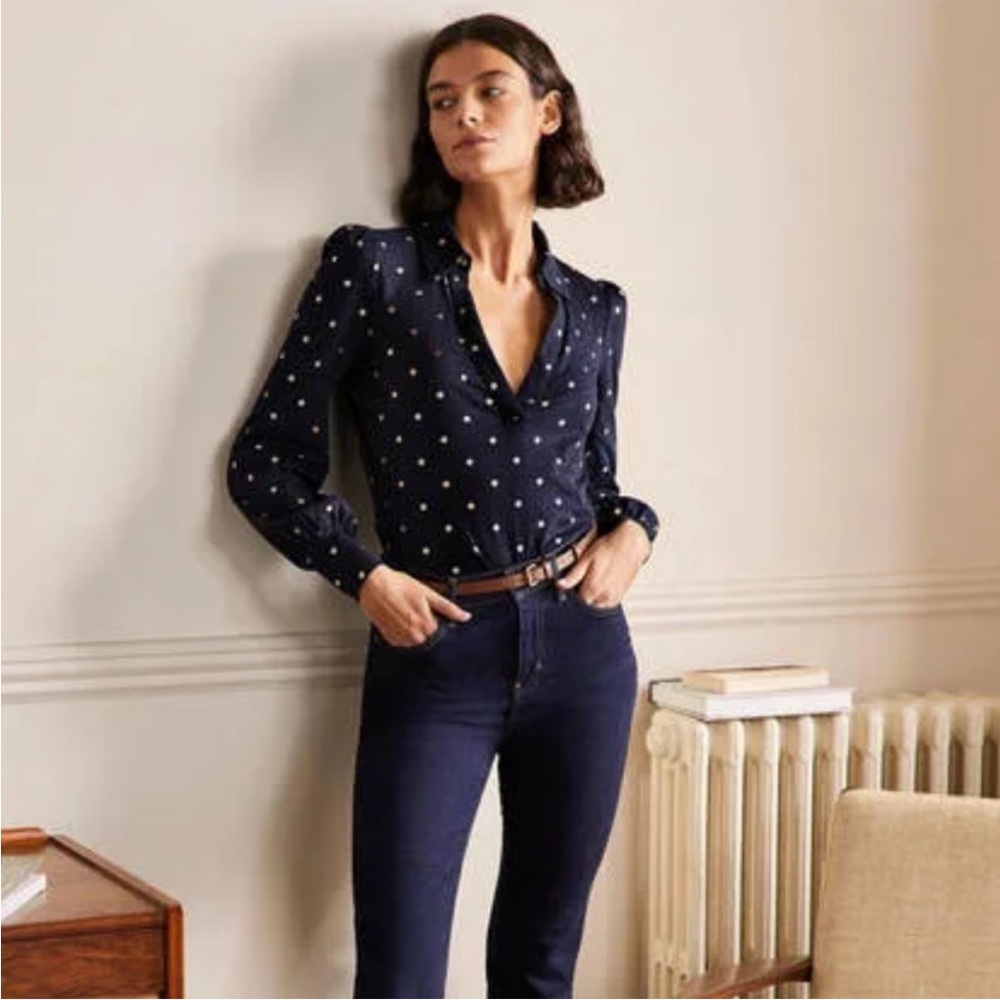 Boden Blue and Gold Fitted Long Sleeve Blouse